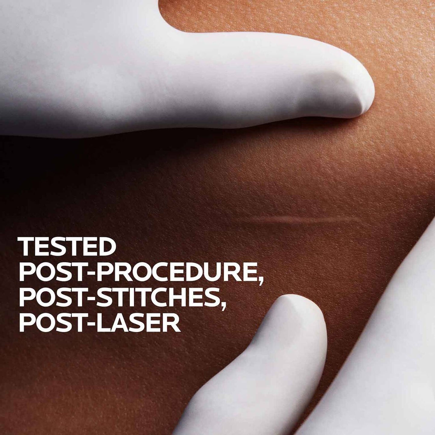cicaplast-gel-b5-skin-protectant-b5 06-cicaplast-gel-model-1500x1500.jpg