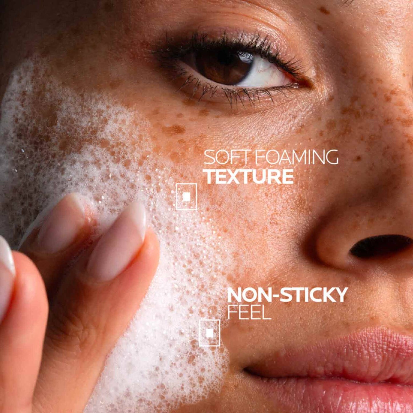 effaclar-supramolecular-oil-and-pores-jelly-cleanser-j1 Supramolecular-Cleanser_D2C-ATF-Texture_1500x1500.jpg